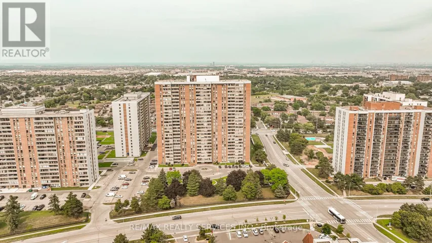 2102 - 18 KNIGHTSBRIDGE ROAD, Brampton (Queen Street Corridor), Ontario L6T3X5