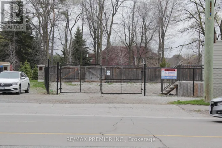 11859 HURONTARIO STREET, Brampton (Snelgrove), Ontario L6Z4P7