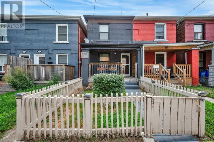 100 GIBSON AVENUE, Hamilton (Gibson), Ontario L8L6J8