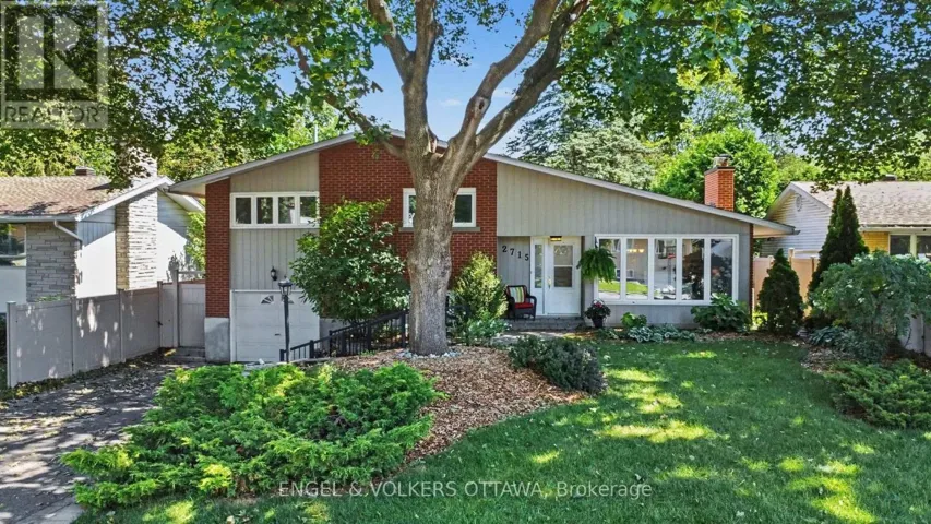 2715 COLMAN STREET, Ottawa, Ontario K1V8J8