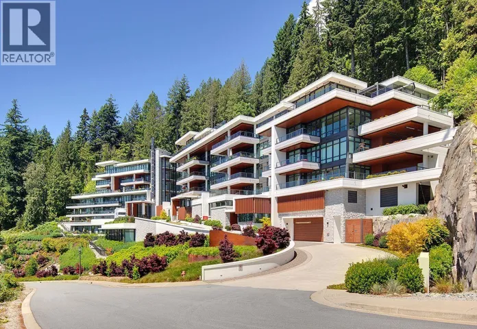 402 3101 BURFIELD PLACE, West Vancouver, British Columbia V7S0B8