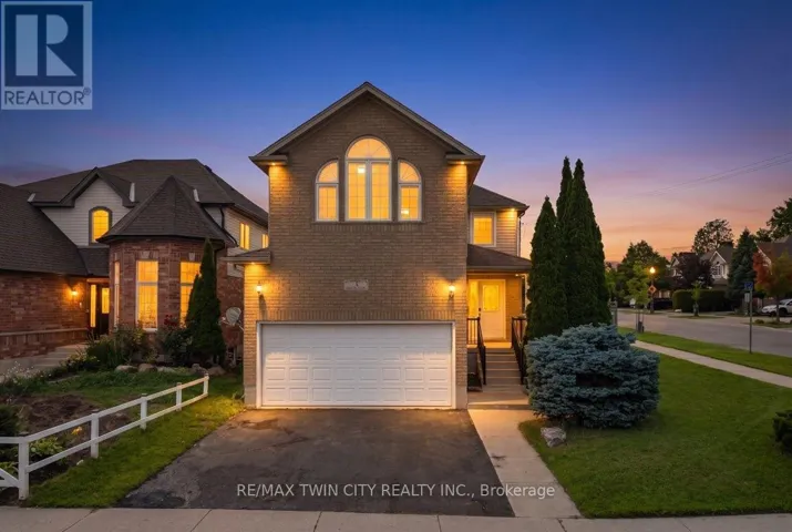 3 APPLE RIDGE DRIVE, Kitchener, Ontario N2P2R8