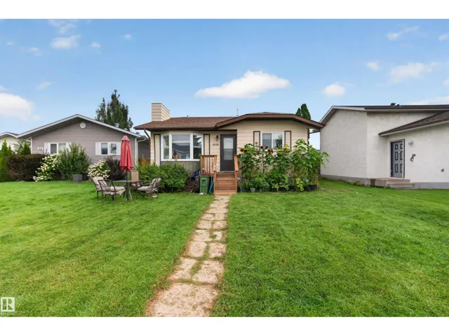 9328 175 AV NW, Edmonton, Alberta T5Z2C5
