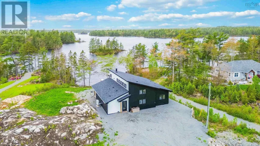 242 Heritage Way, Loon Point, East Uniacke, Nova Scotia B0N1Z0