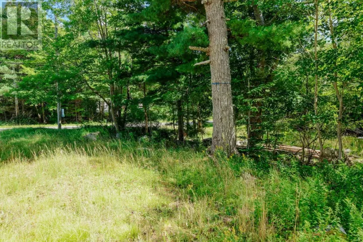75 Annapolis Road, Shelburne, Nova Scotia B0T1W0