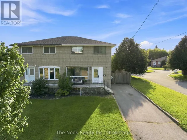 98 DURHAM STREET, Oshawa (Vanier), Ontario L1J5P8