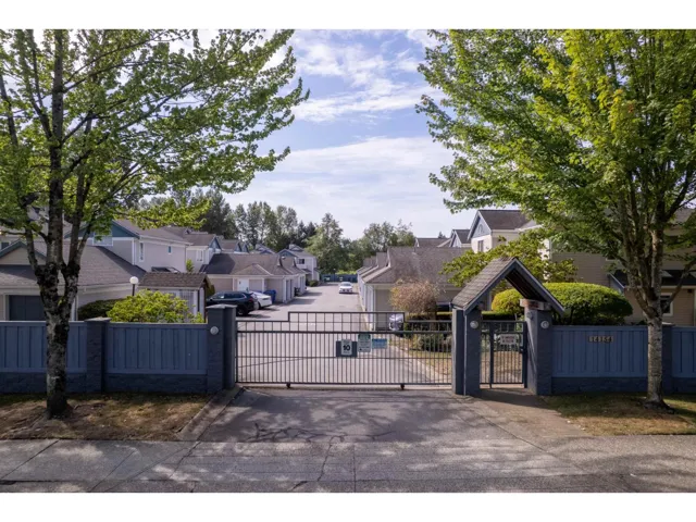 130 14154 103 AVENUE, Surrey, British Columbia V3T4Z6