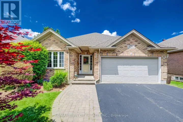 670 SALZBURG DRIVE, Waterloo, Ontario N2V2N8