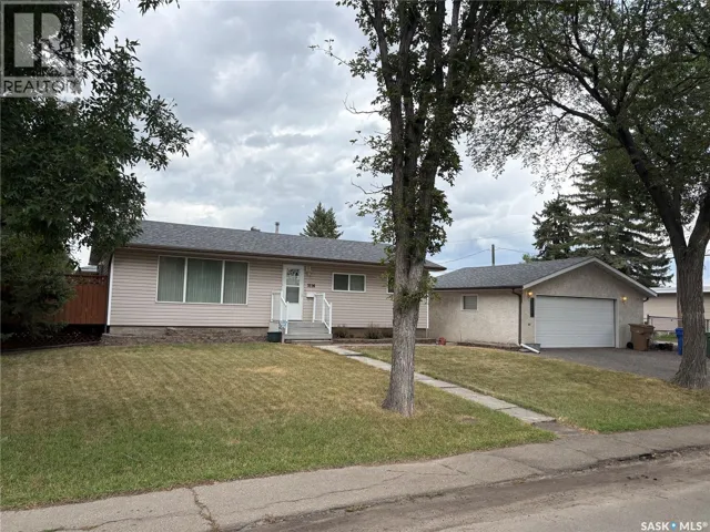 3116 3rd AVENUE N, Regina, Saskatchewan S4R0W6