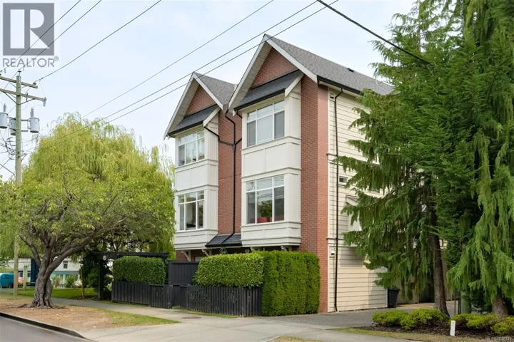 4 1521 Belcher Ave, Victoria, British Columbia V8R4N2