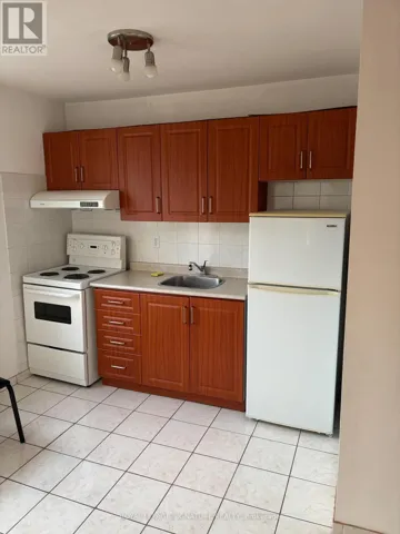 3 - 620 DUNDAS STREET W, Toronto (Kensington-Chinatown), Ontario M5T1H7