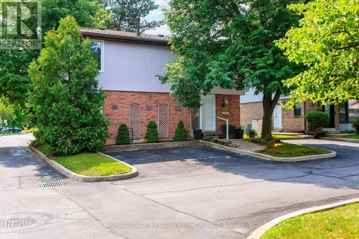 30 - 59 KENNINGHALL BOULEVARD, Mississauga (Streetsville), Ontario L5N1J6