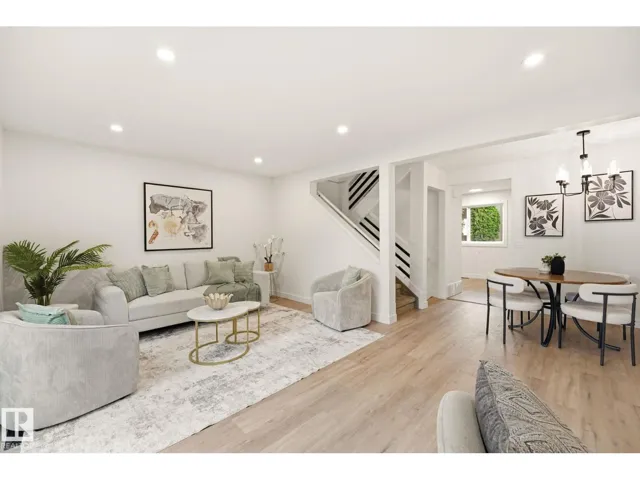 125 WOODBOROUGH WY NW, Edmonton, Alberta T5Y1N2