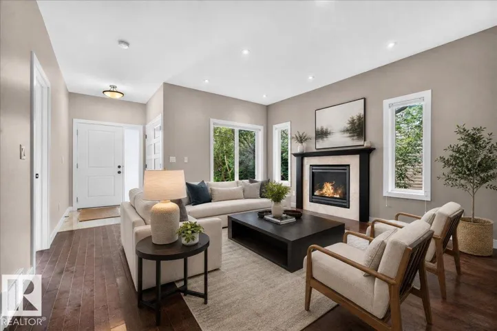 12126 47 ST NW NW, Edmonton, Alberta T5W2X5