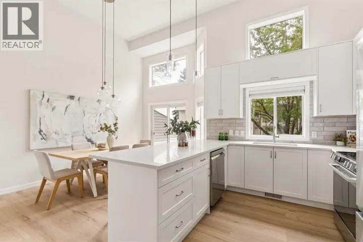 4 Kingsland Villas SW, Calgary, Alberta T2V5J9
