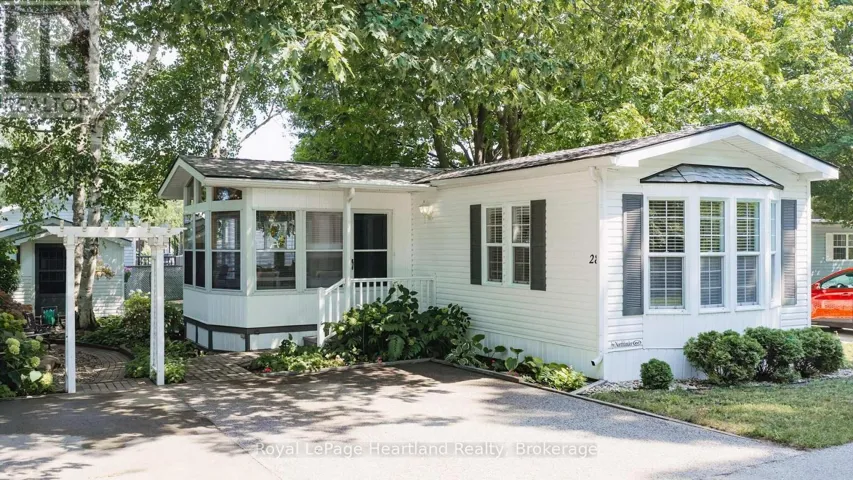 28 IROQUOIS LANE, Ashfield-Colborne-Wawanosh (Colborne), Ontario N7A3Y2