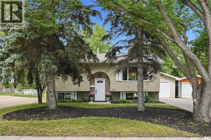 317 Simon Fraser CRESCENT, Saskatoon, Saskatchewan S7H3T5