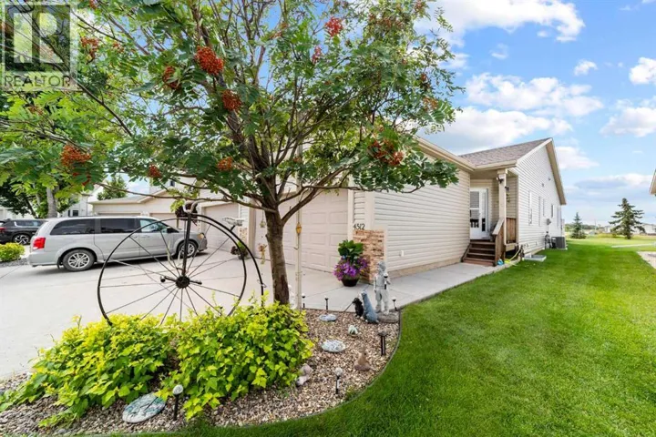 4512 71 Street Close, Camrose, Alberta T4V5B4