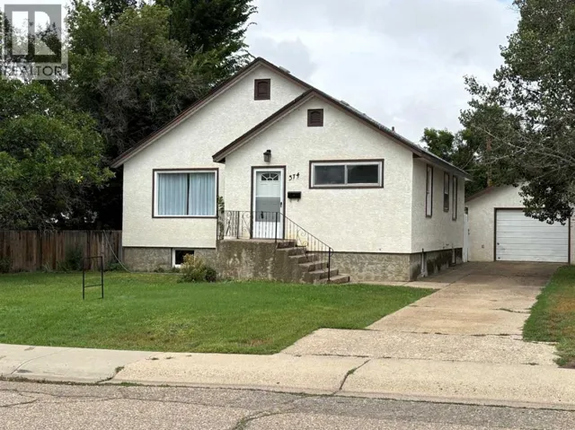 374 10 Street SE, Medicine Hat, Alberta T1A1P9
