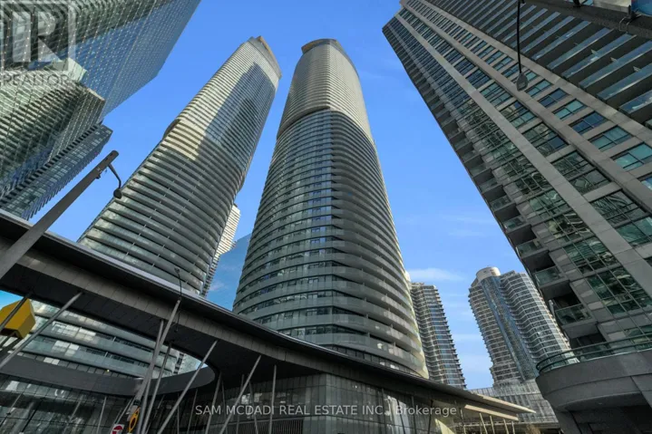2307 - 12 YORK STREET, Toronto (Waterfront Communities), Ontario M5J0A9
