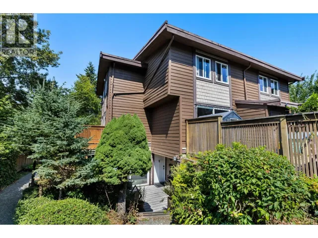 2 302 HIGHLAND WAY, Port Moody, British Columbia V3H3V7