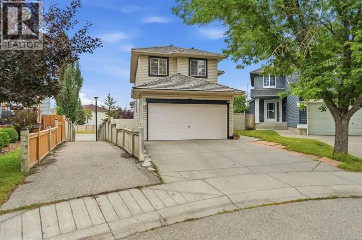 52 Douglas Glen Crescent SE, Calgary, Alberta T2Z3M6