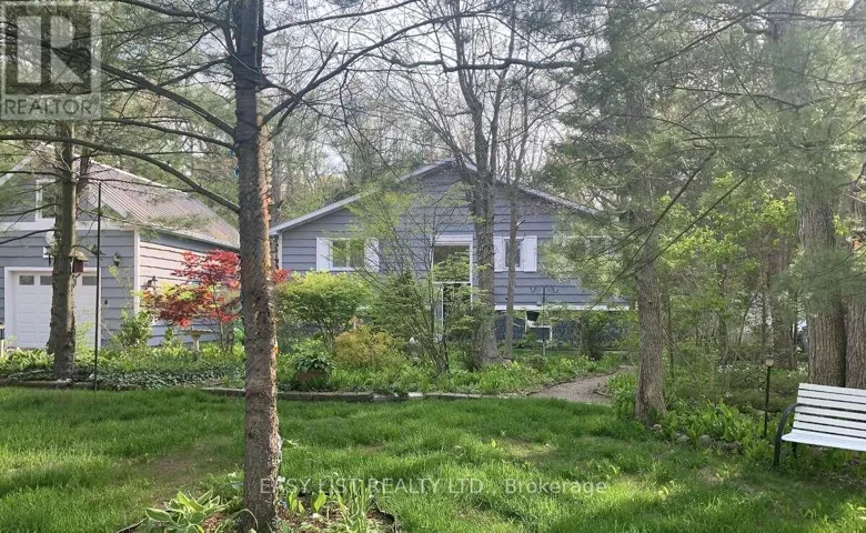 10161 ANDREA STREET, Lambton Shores (Port Franks), Ontario N0M2L0