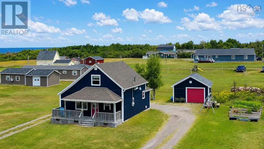 35 CHEMIN BROUSSARD, Petit Étang, Nova Scotia B0E2M0