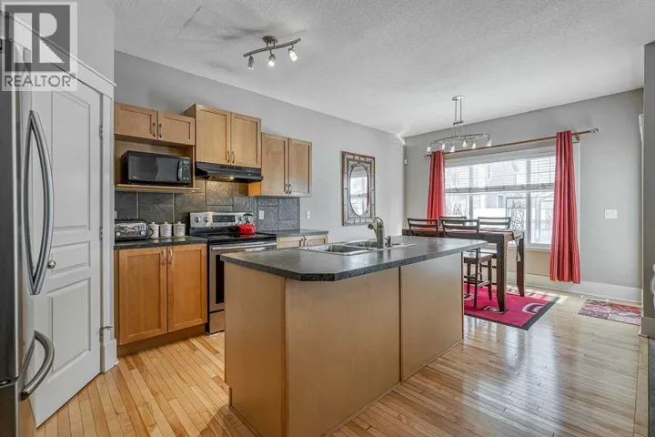 177 Cougartown Circle SW, Calgary, Alberta T3H0A3