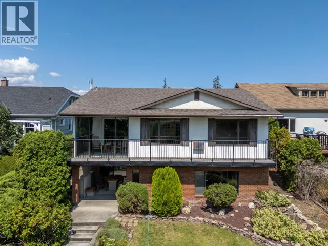 1470 Lawrence Avenue, Kelowna, British Columbia V1Y6M8