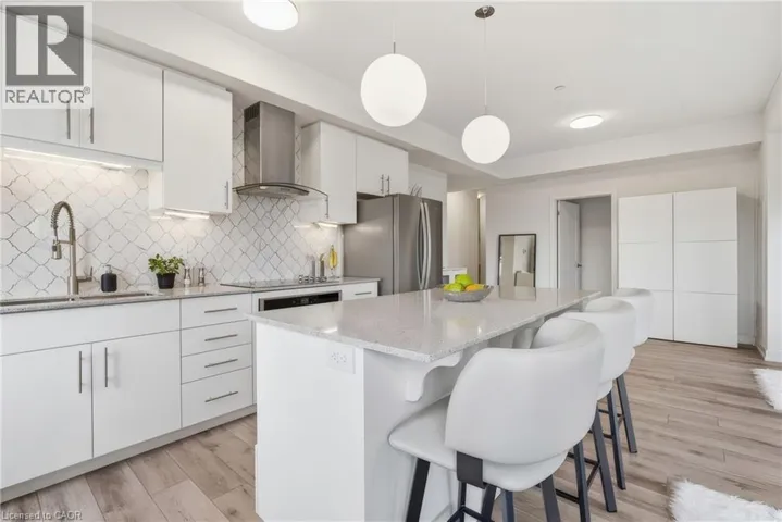 251 NORTHFIELD Drive E Unit# 312, Waterloo, Ontario N2K0G9