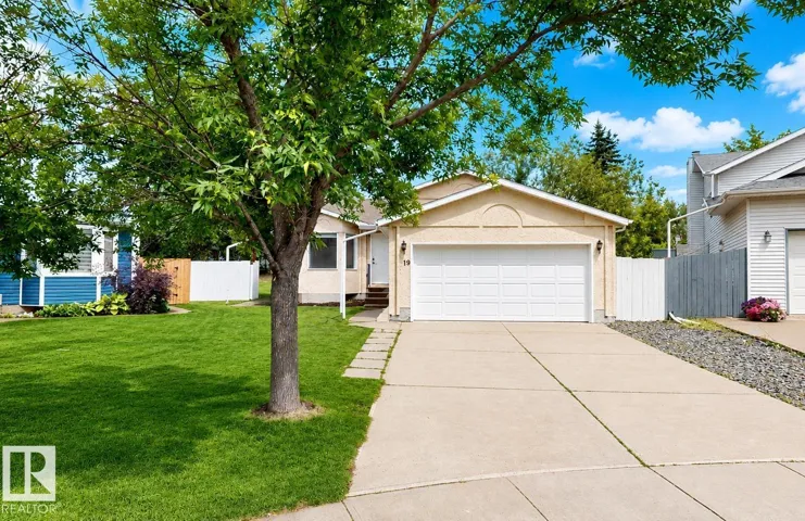 19 DARLINGTON BA, Sherwood Park, Alberta T8H1P4