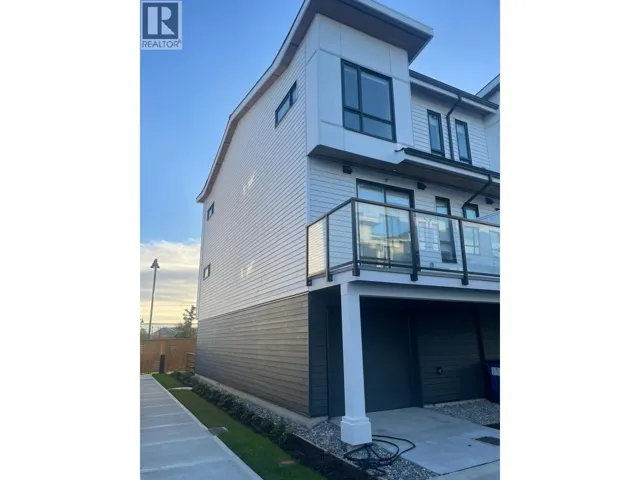 17 4745 SPRUCE WAY, Tsawwassen, British Columbia V4M0E8