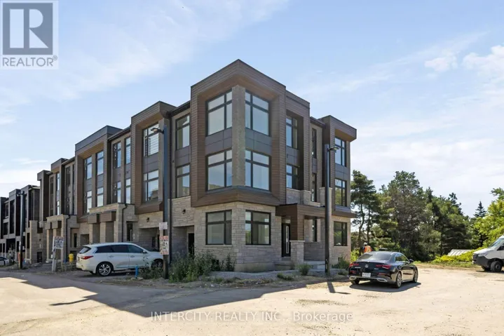 99 DIVADALE ROAD, Vaughan (Elder Mills), Ontario L4H5J3