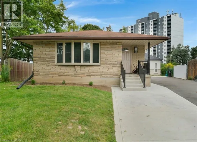 67 KIMBERLY Crescent Unit# UPPER, Kitchener, Ontario N2E1C8