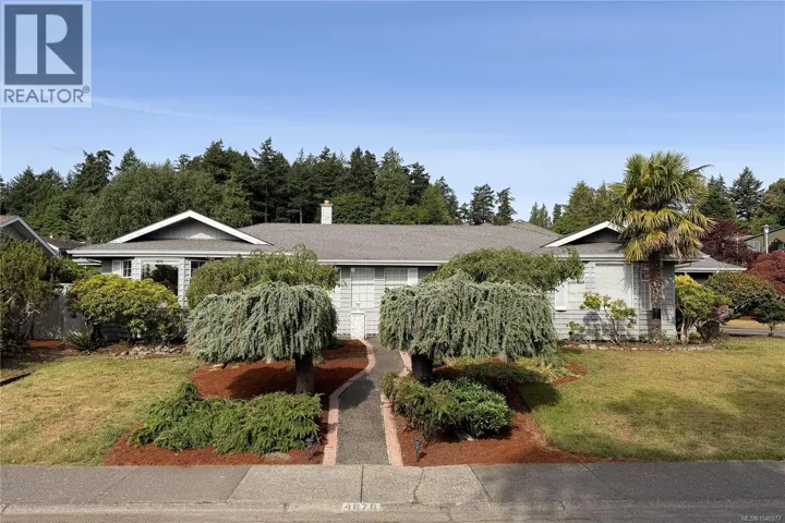 4878 Sea Ridge Dr, Saanich, British Columbia V8Y2R8