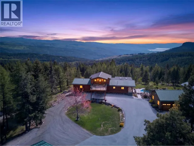 7319 Trapper Court, Kelowna, British Columbia V1P1H7