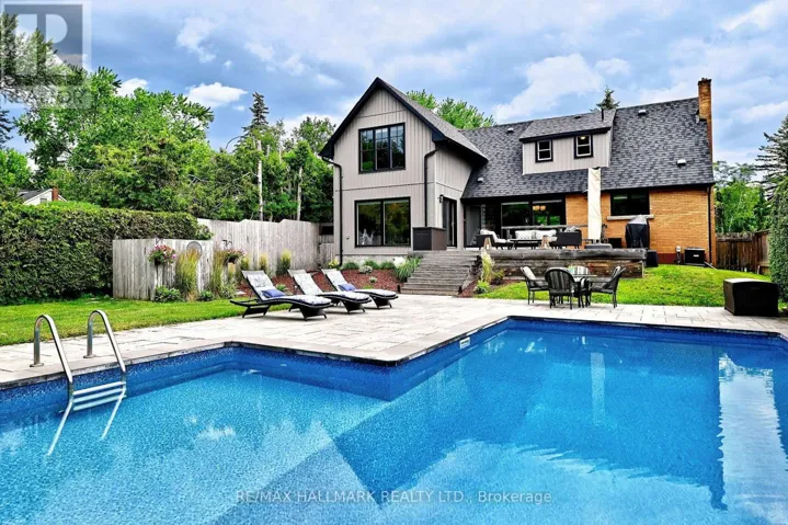 334 STEWART STREET, Newmarket (Gorham-College Manor), Ontario L3Y3M6
