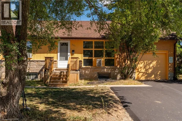301 FRANKLIN Street N Unit# A, Kitchener, Ontario N2A1Y9