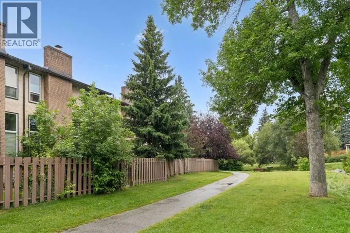 25, 1011 Canterbury Drive SW, Calgary, Alberta T2W2S8