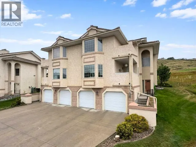 33 Canyon Court W, Lethbridge, Alberta T1K6V1