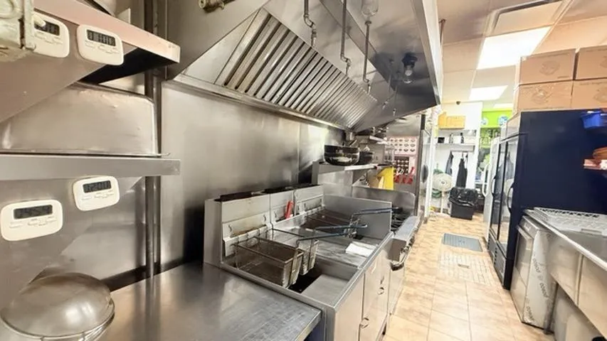 10031 CONFIDENTIAL STREET, Surrey, British Columbia V0V0V0