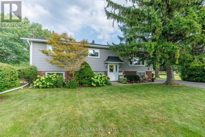 924 DAYTONA DRIVE, Fort Erie (Crescent Park), Ontario L2A4Z8