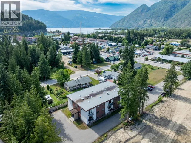409 Main Street Unit# 204, Sicamous, British Columbia V0E2V0