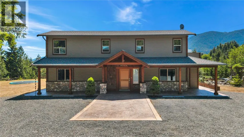 1680 Peligren Pl, Qualicum Beach, British Columbia V9K2S3