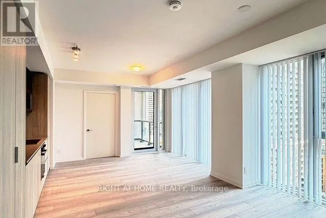 2206 - 400 KING STREET W, Toronto (Waterfront Communities), Ontario M5V0X8