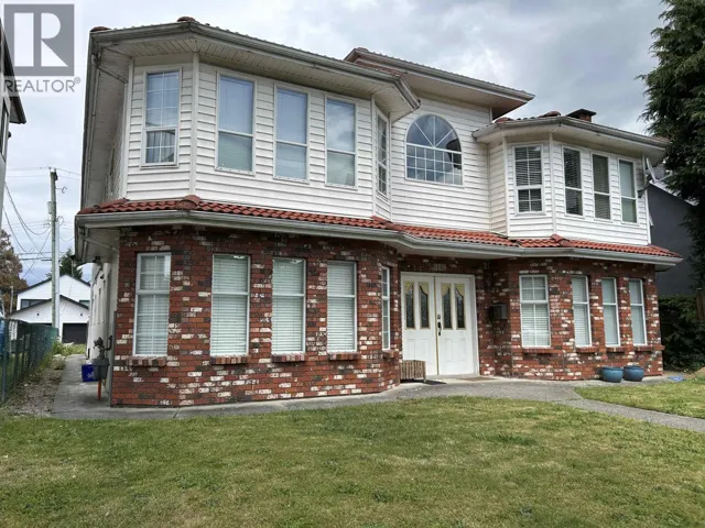 East 1665 E 21ST AVENUE, Vancouver, British Columbia V5N2N4