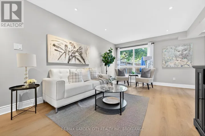 8 - 3008 PALMER DRIVE, Burlington (Palmer), Ontario L7M1L2