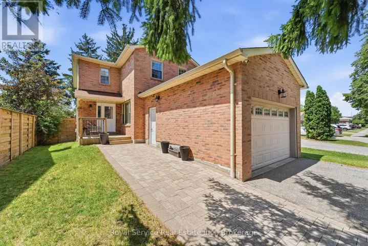 6 GILMOUR DRIVE, Ajax (Central), Ontario L1S5J8