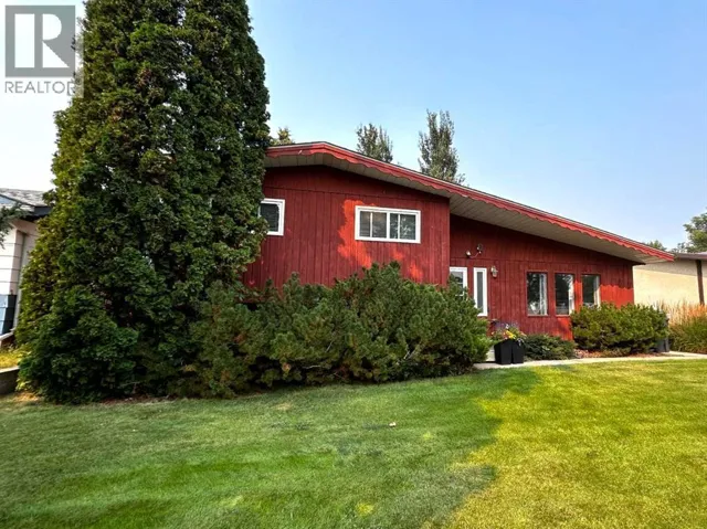 8 Louise Crescent, Duchess, Alberta T0J0Z0